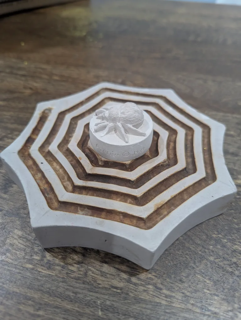 Spiderweb Incense Powder burner thumbnail