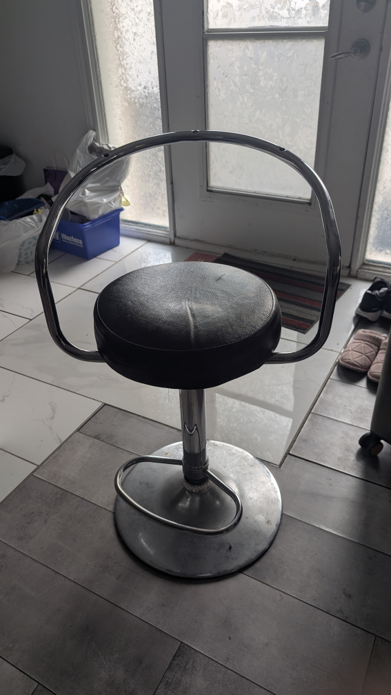 Swivel Bar Stool - Black