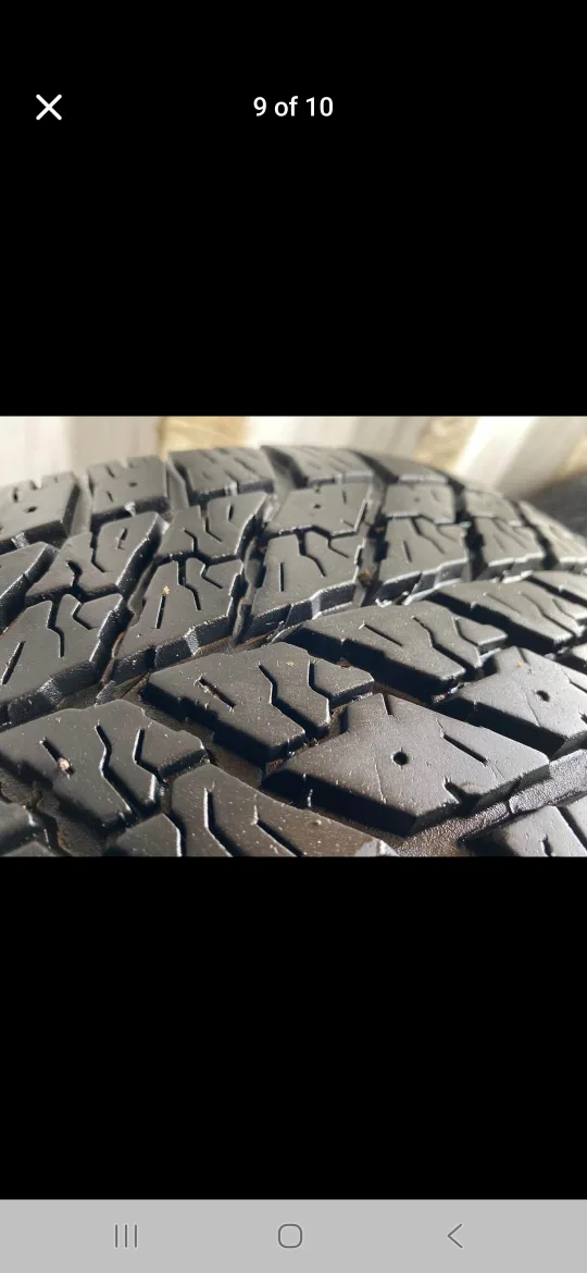 Goodyear Winter Tires 235/55R17 image indicator(9)