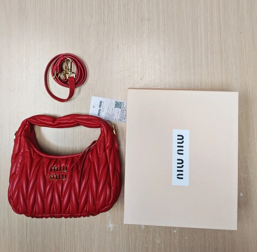 **NEW**Miu Miu Matelassé Leather Mini Bag - Red image indicator(4)