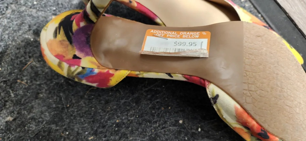 Town Shoes Floral Heels - Size 9 thumbnail
