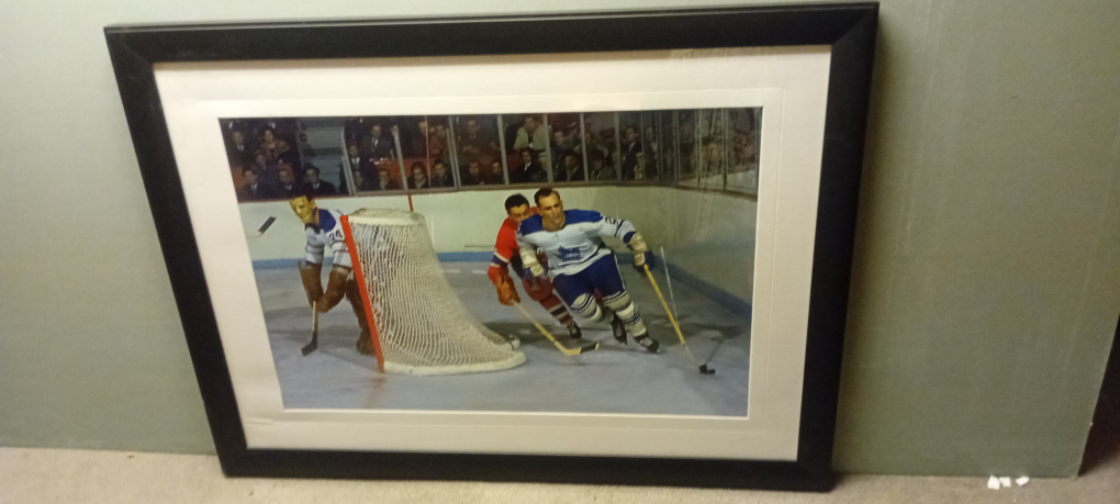 Maple leafs. Photo Terry Sawchuk and Bob Pulford in 1967 .