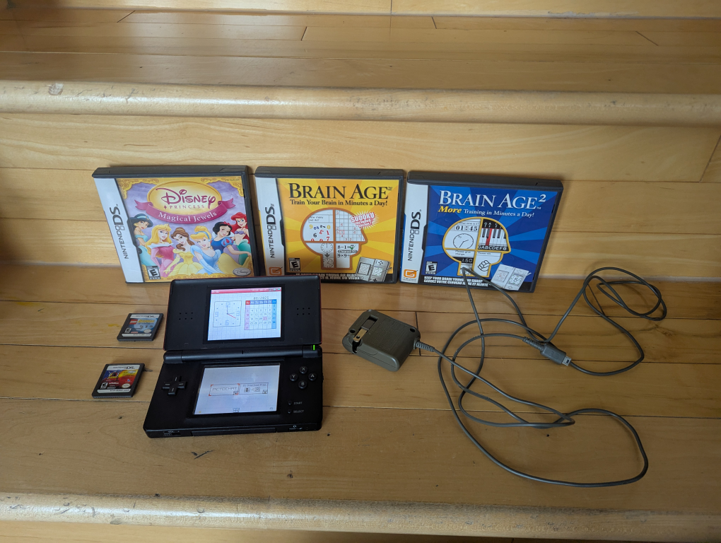 Nintendo DS Lite Bundle - Console, Games, Charger