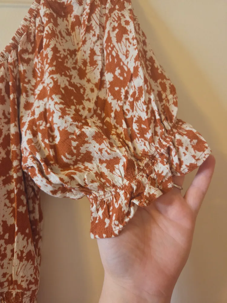 Floral Print Romper - Short Sleeve image indicator(3)