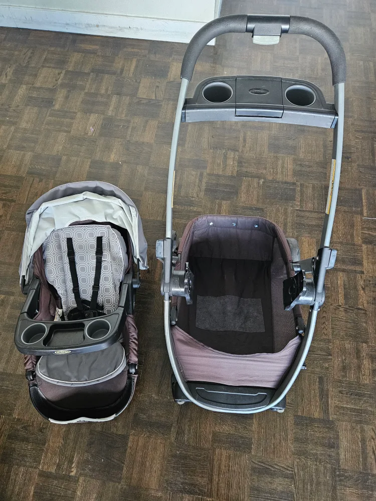 Graco Stroller - Good Condition! Ready to use. image indicator(8)