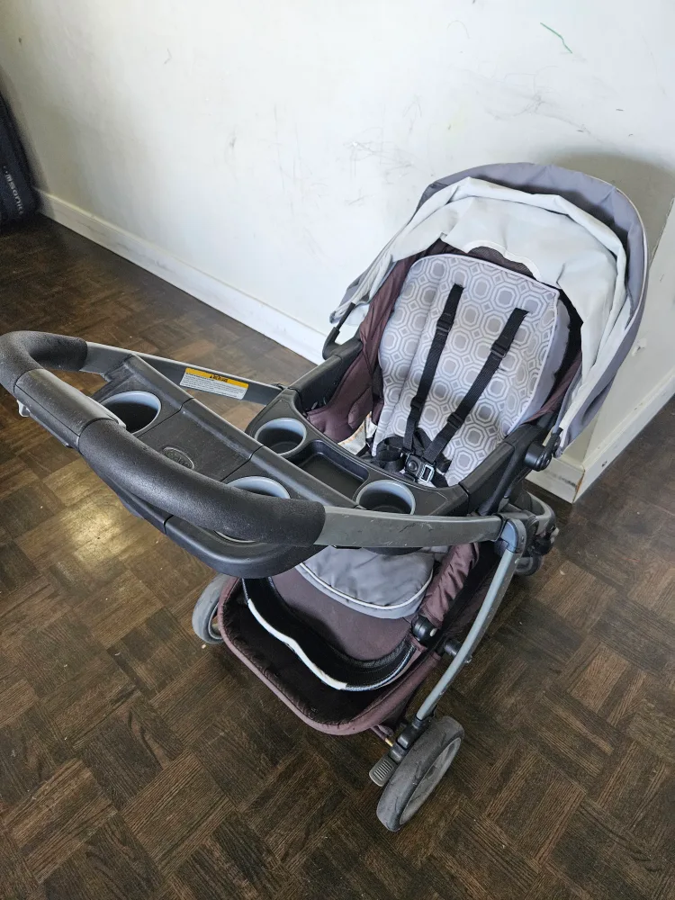 Graco Stroller - Good Condition! Ready to use. image indicator(10)