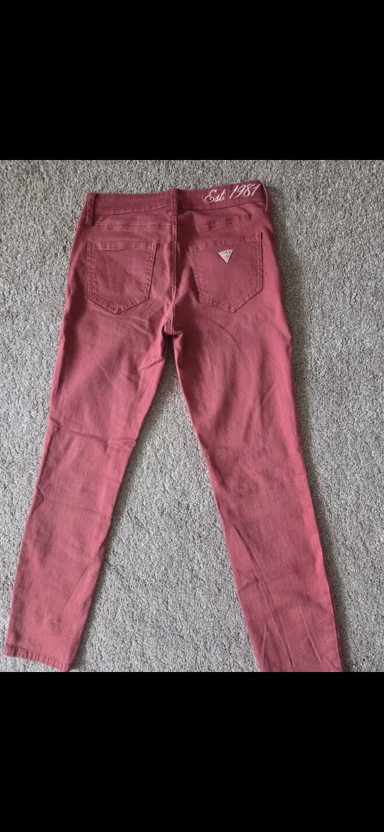 New Guess Jeans - Size 25 image indicator(4)