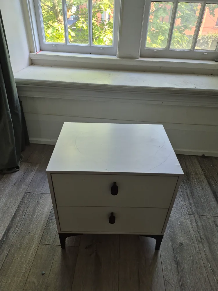 White 2-Drawer Nightstand thumbnail
