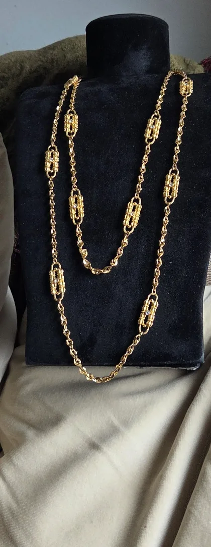 Vintage JBK Gold Tone Chain Necklace image indicator(8)