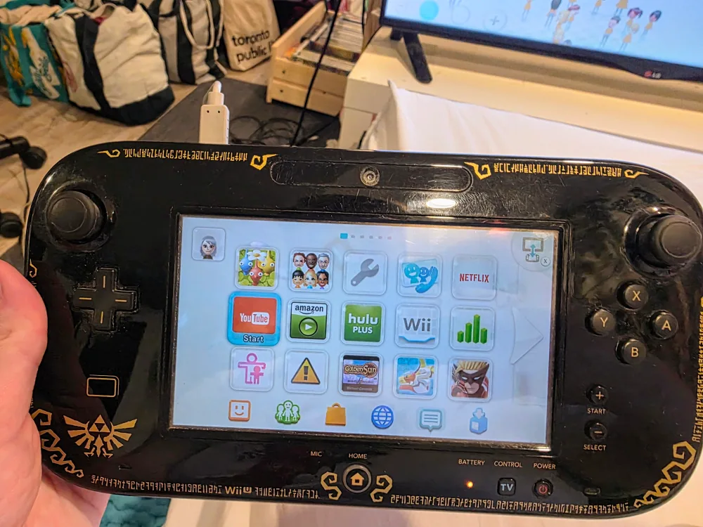Nintendo Wii U Zelda Edition with Games image indicator(4)