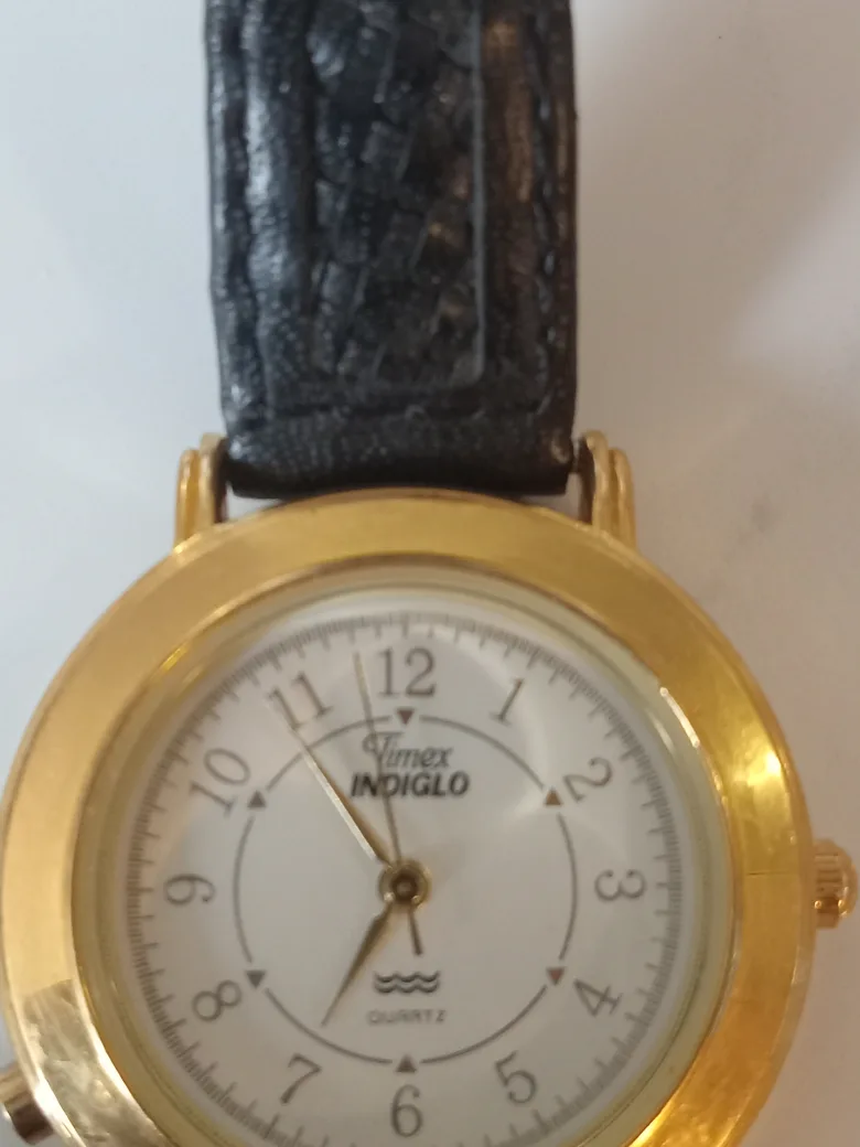 Timex Indiglo Quartz Watch - Gold & Black image indicator(2)