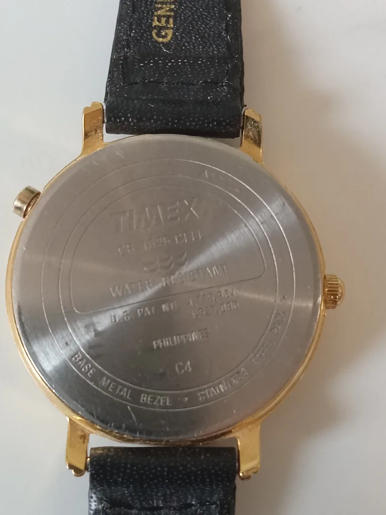 Timex Indiglo Quartz Watch - Gold & Black image indicator(5)