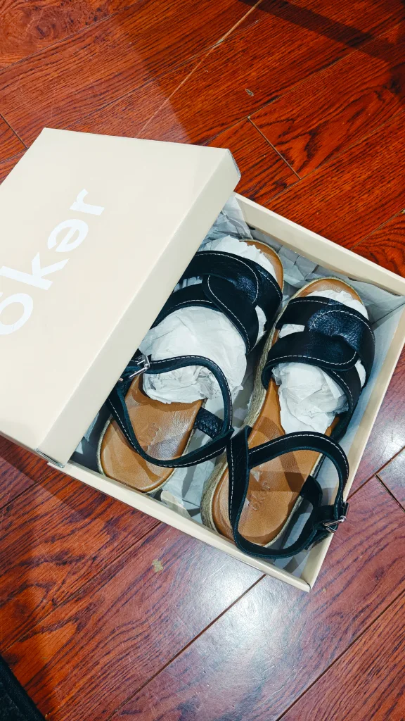 Oka-B Black Platform Sandals image indicator(7)