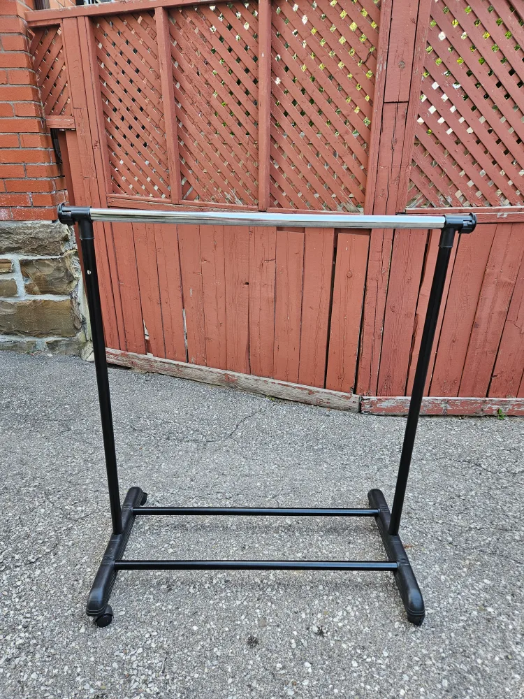 Adjustable Garment Rack thumbnail
