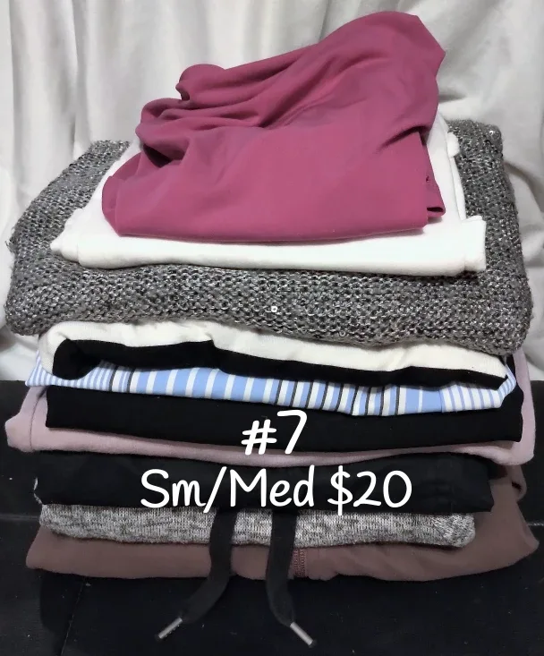 Womens CLOTHING BUNDLES ~ Size Sm/Med image indicator(4)