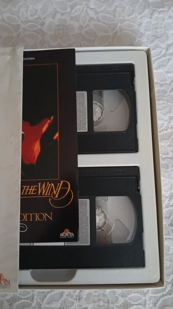 Vintage  Gone with The Wind  2 VHS tapes  for  $10.00 image indicator(2)