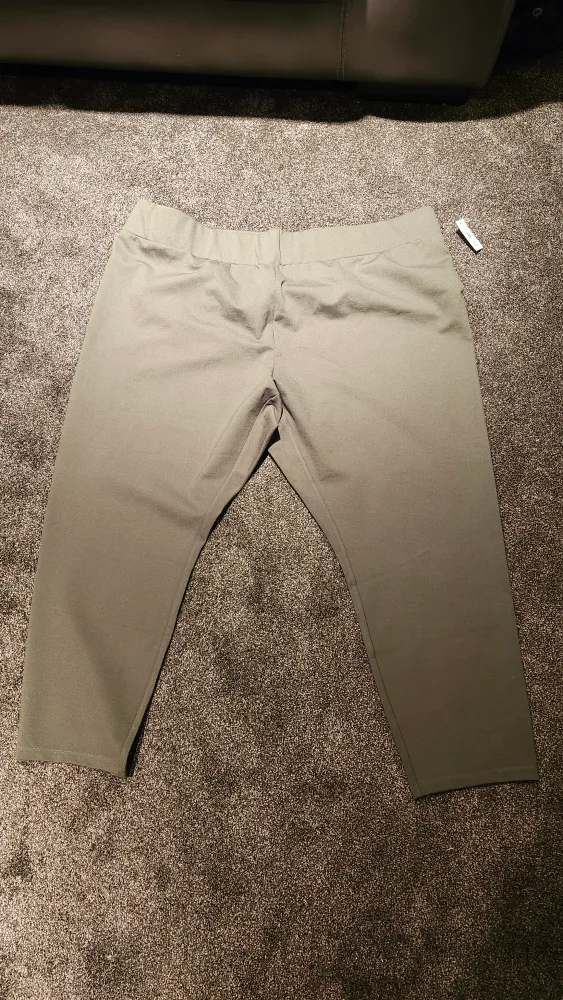 Dark Olive Crop Pants 4X thumbnail