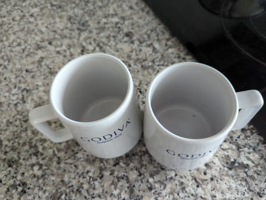 Godiva Belgium 1926 Coffee Mug image indicator(2)