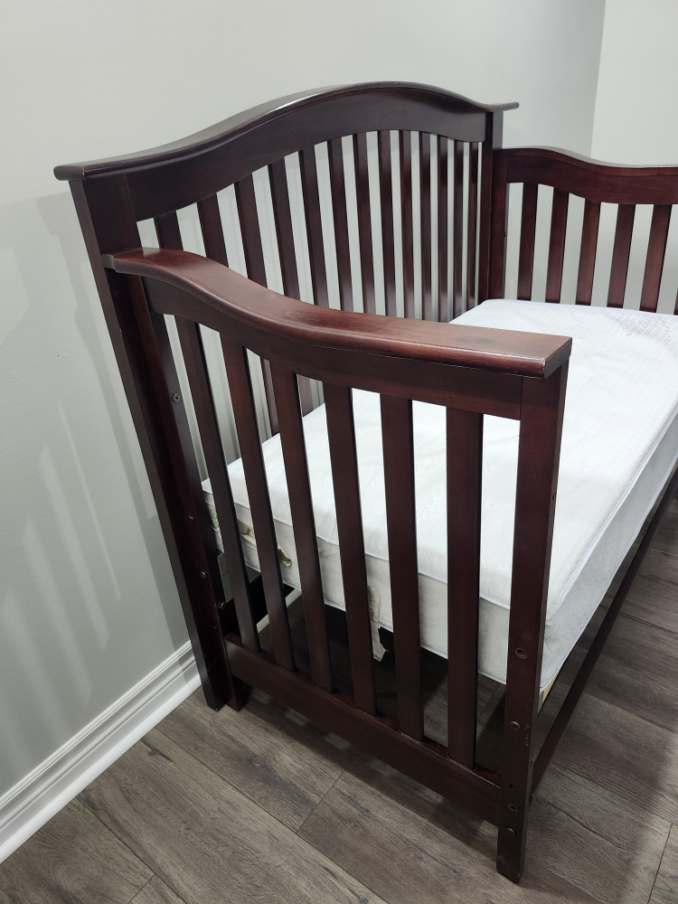 Convertible Baby Crib - Dark Wood - photo 3