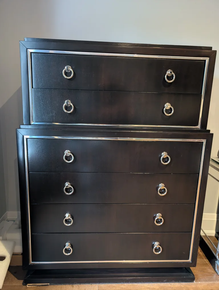 Dark Wood Chest of Drawers image indicator(3)