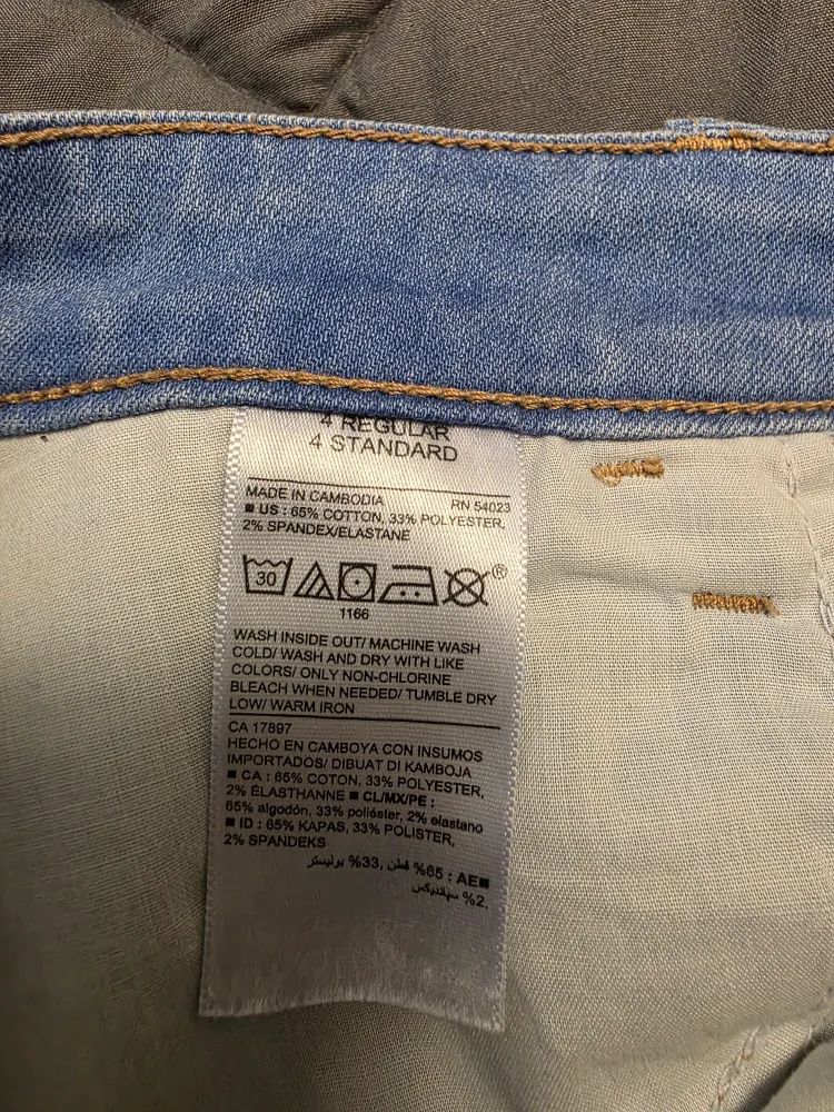 Old Navy Rockstar Mid-Rise Jeans - Size 4 image indicator(4)