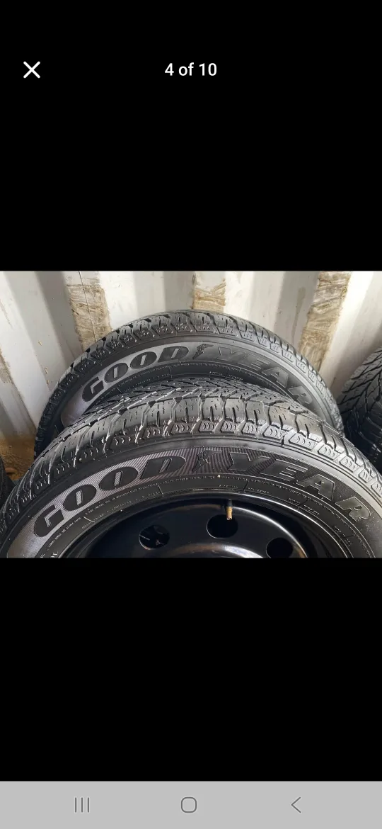 Goodyear Winter Tires 235/55R17 image indicator(4)