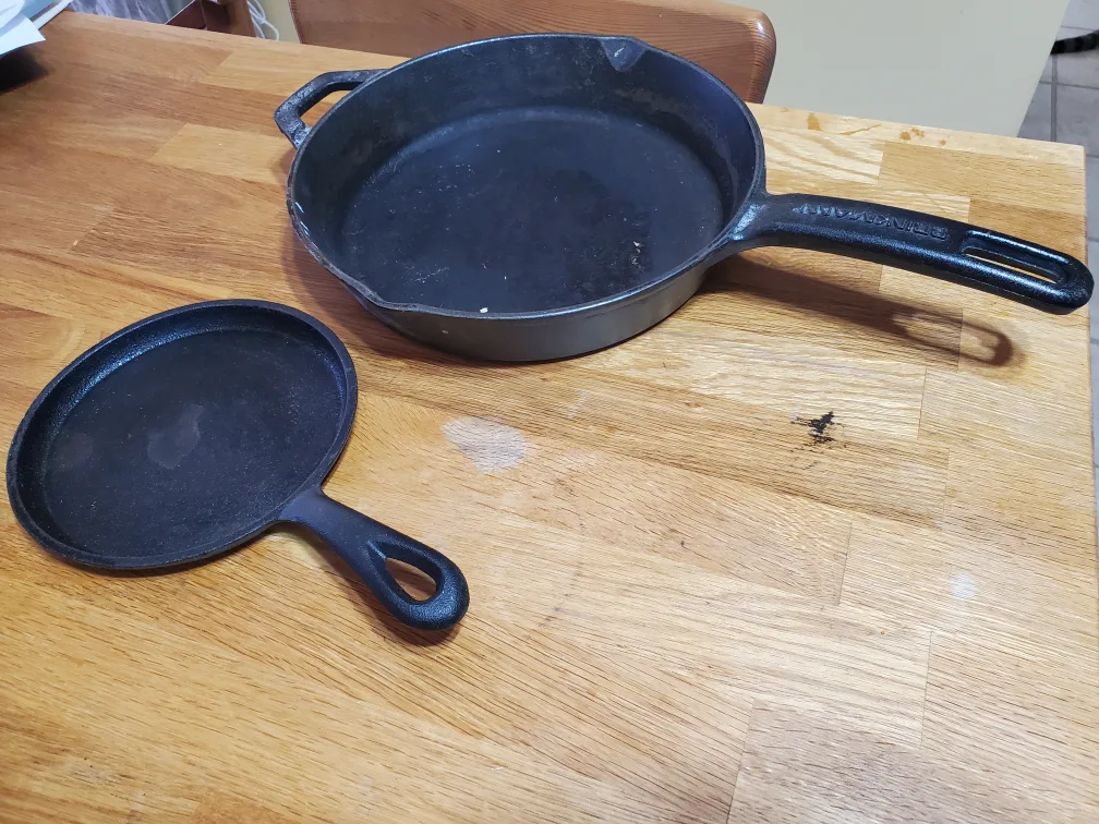 Brinkmann Cast Iron Skillet Set thumbnail
