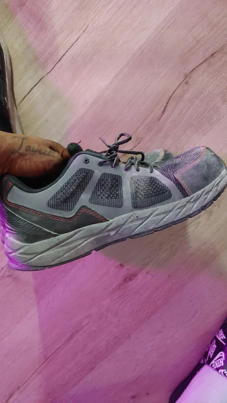 size 9 workshoes thumbnail