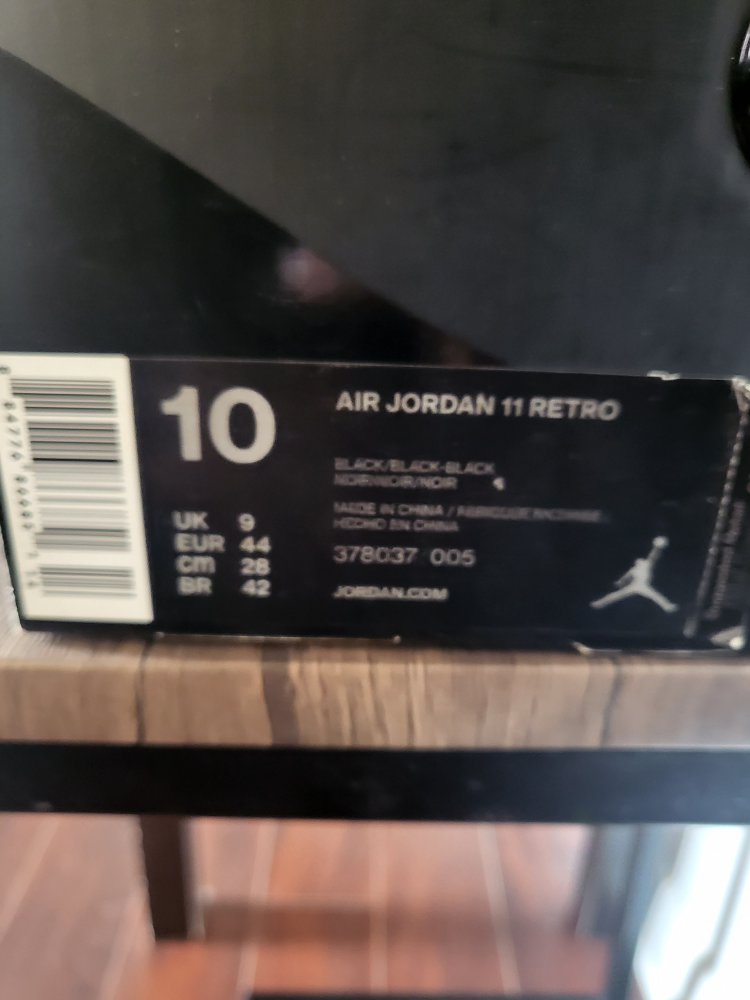 Air Jordan 11 Retro Black - Size 10 - photo 4