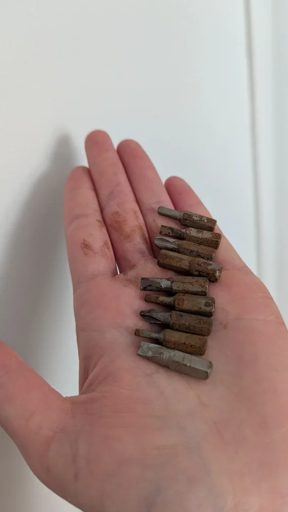 Screw Driver with interchangeable attachments image indicator(3)