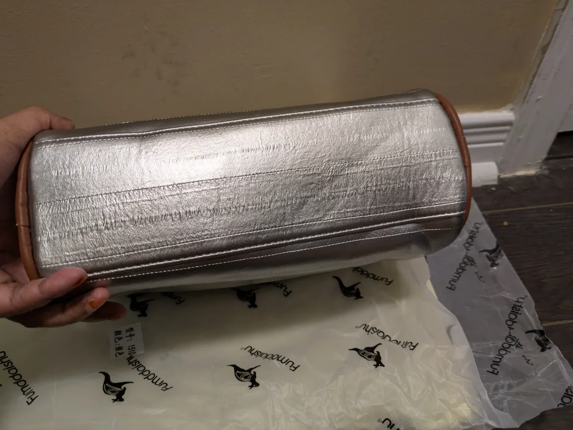 brand new stylish Silver  women's Crossbody Bag image indicator(7)