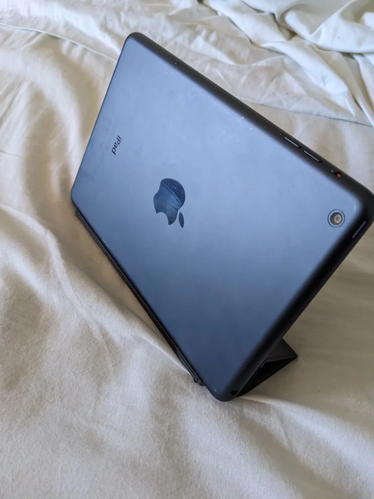 Apple iPad Mini 32GB - Great Condition image indicator(4)