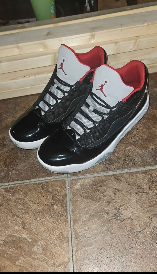 jordan max aura 2