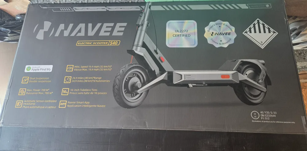 Navee S40 Electric Scooter - Like New! image indicator(2)