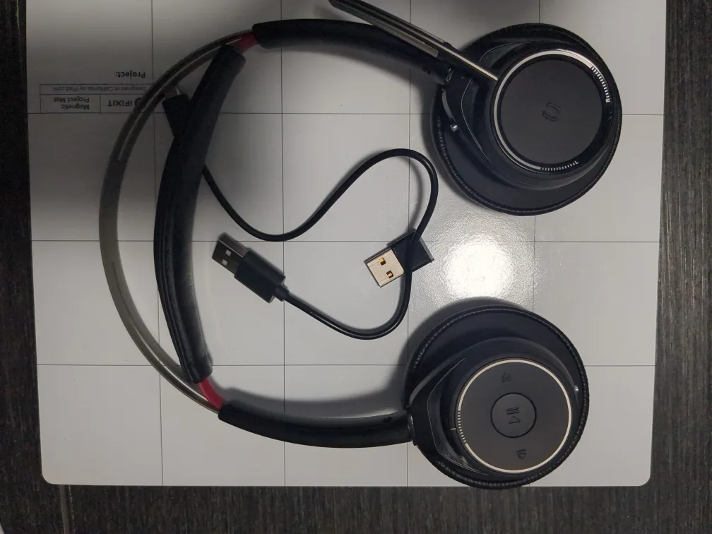 Plantronics Black Wireless Headset image indicator(2)