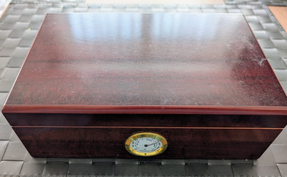Cigar Humidor Box with Accessories - photo 2