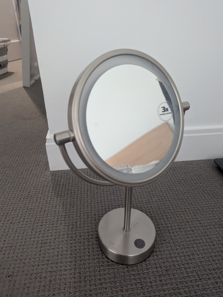 Illuminated Vanity Makeup Mirror
