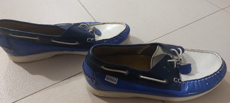Nautmoc Boat Shoes - Size 9 - photo 2