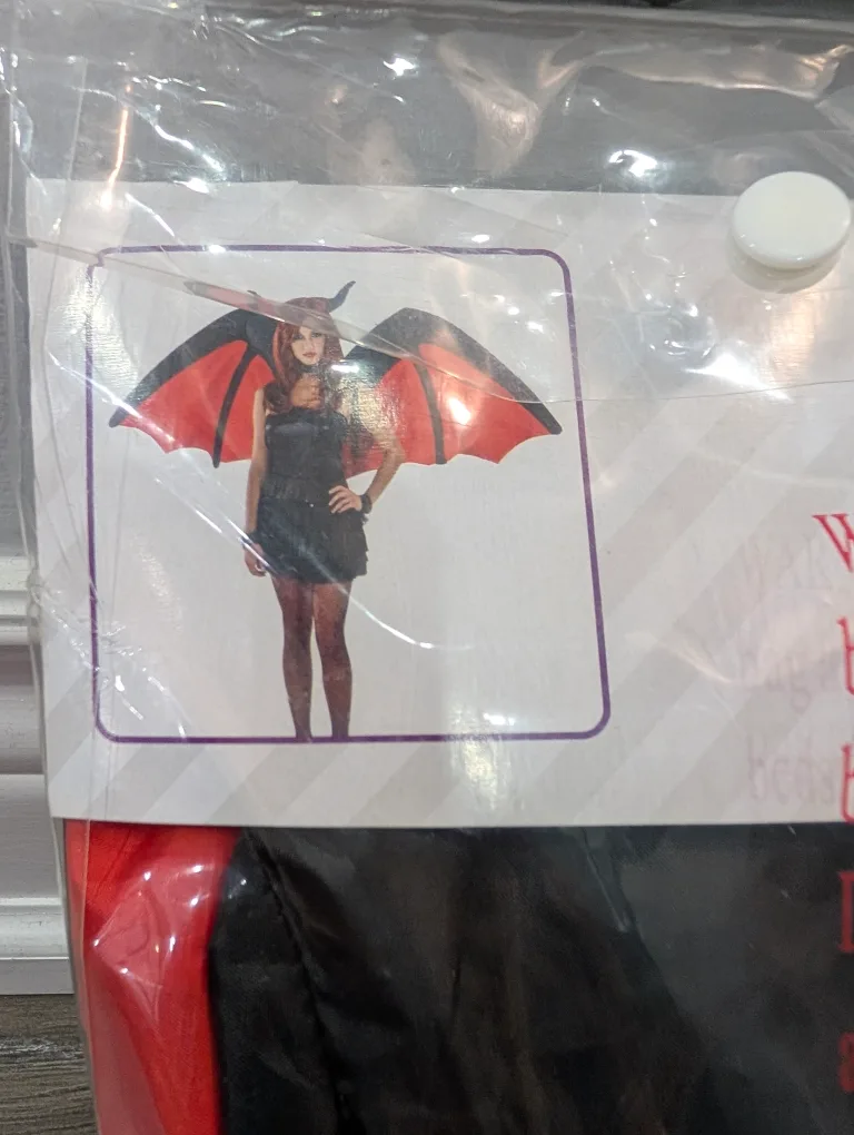 NIP - Halloween Costume Demon Inflatable Wings image indicator(3)