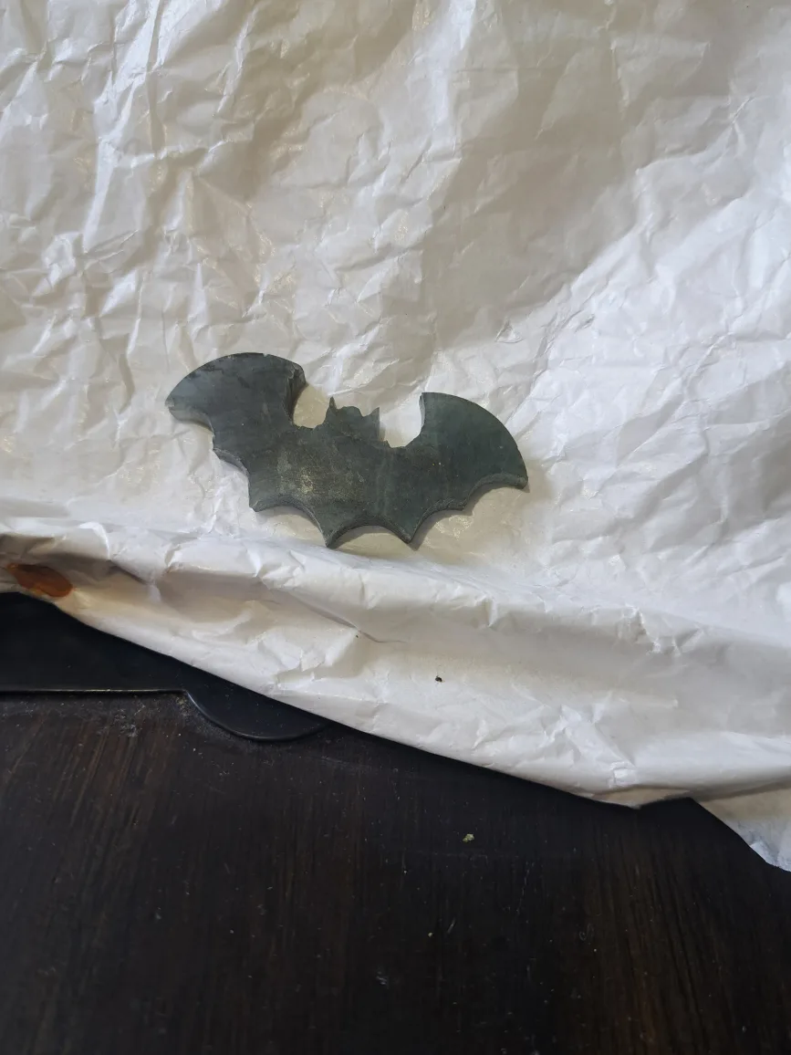 Bat-shaped labordarite image indicator(2)