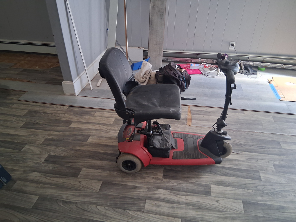 Used Red & Black Mobility Scooter - photo 3