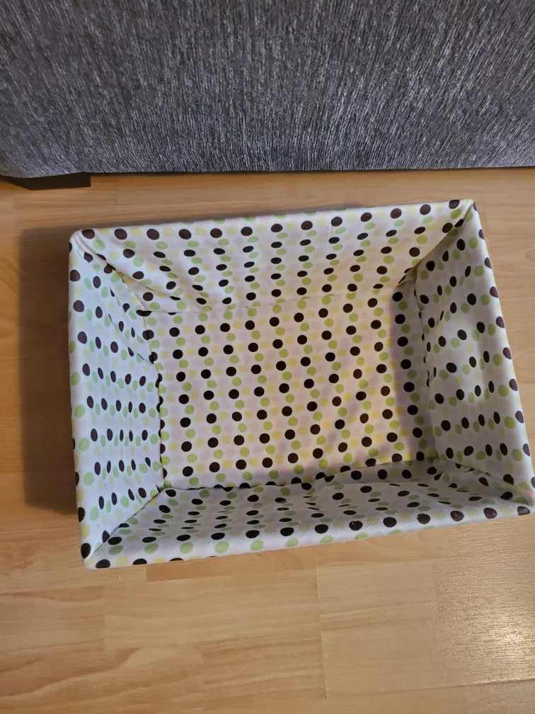 Wicker Basket with Polka Dot Liner image indicator(2)