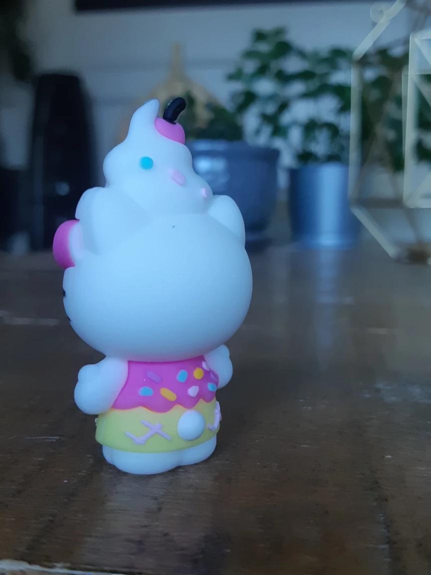 Hello Kitty ice cream cone sundae Collectible figure - photo 2