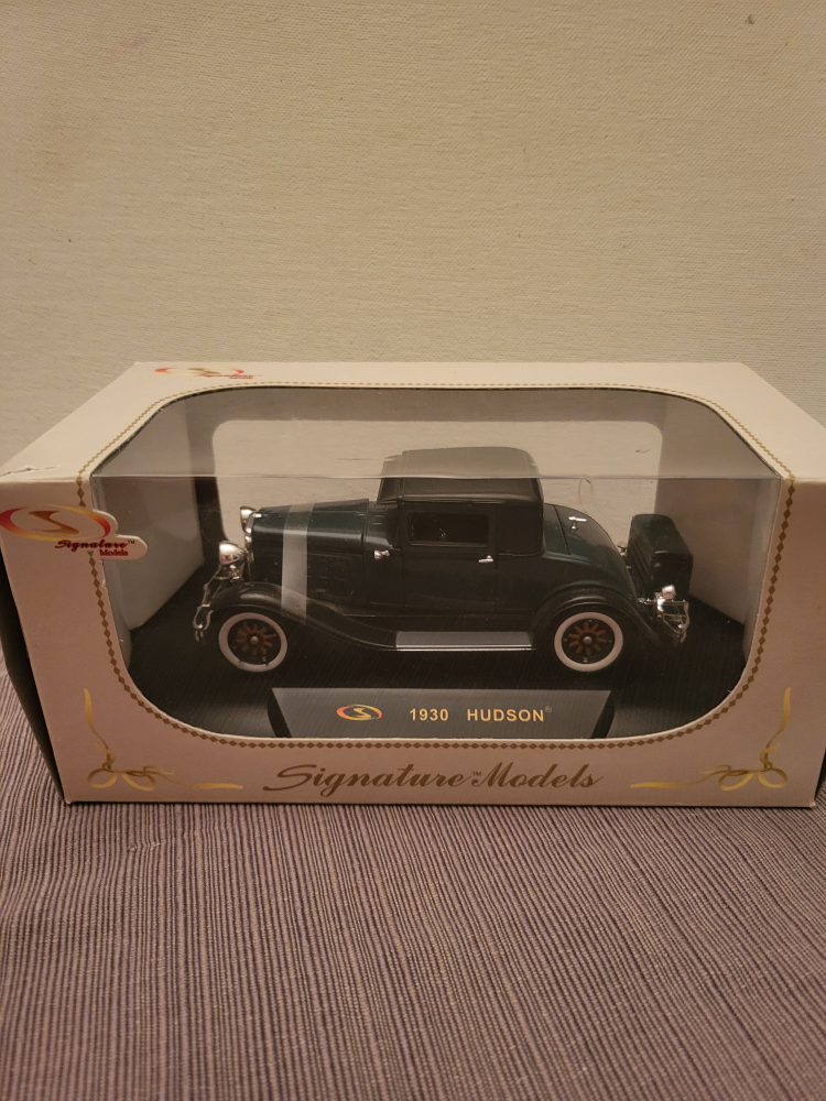 Signature Models 1930 Hudson Diecast Car - photo 2