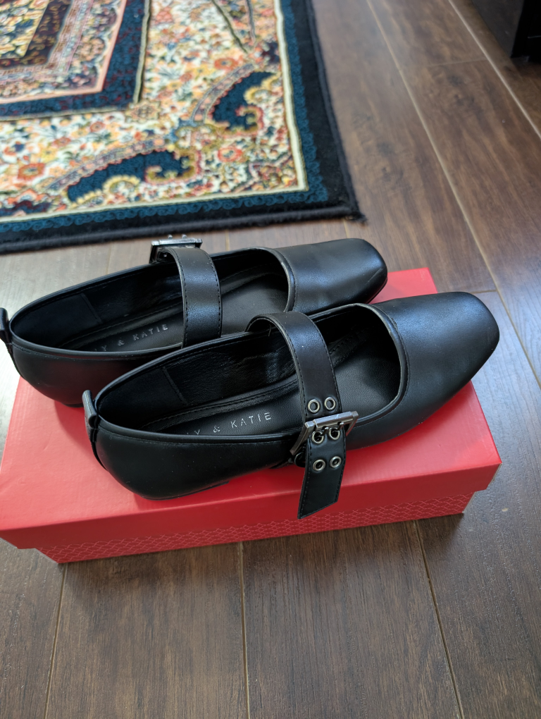 Black Flats - S6.5 - photo 2