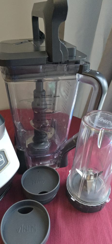 Ninja Professional Countertop Blender BL660C - photo 5
