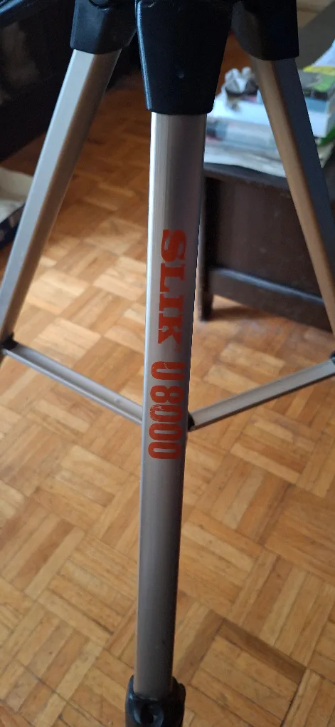 SLIK U8000 64 inch Tripod thumbnail