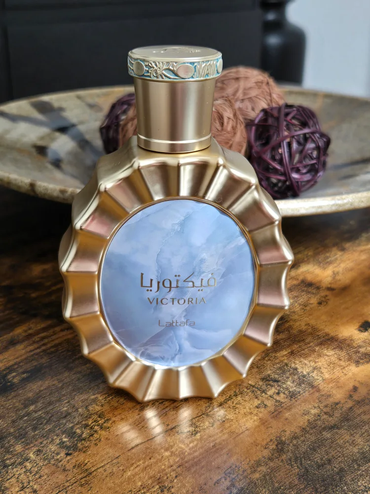 Lattafa Victoria Perfume thumbnail