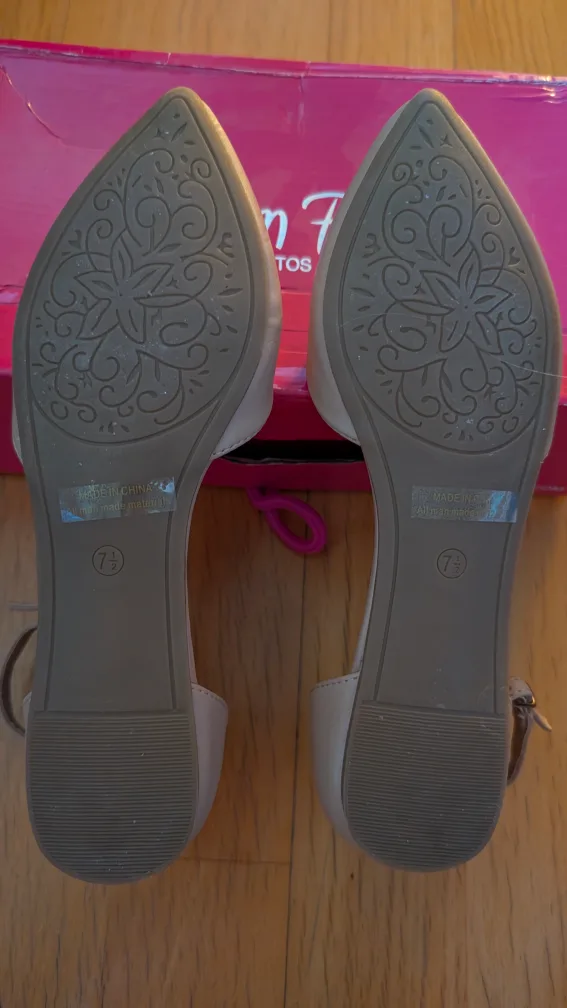 Dream Pairs nude Beige Ankle Strap Flats - Size 7.5 image indicator(3)