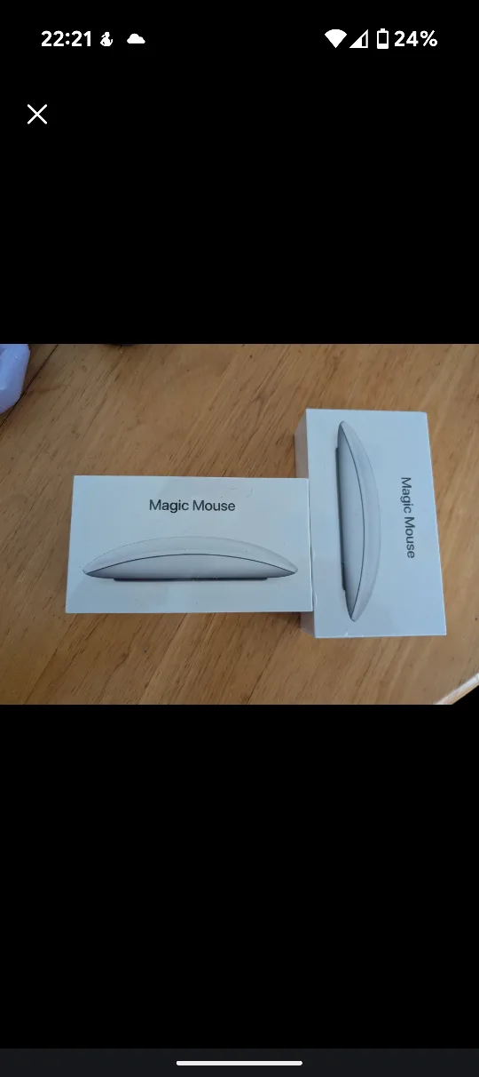 Apple Magic Mouse - Like New! thumbnail